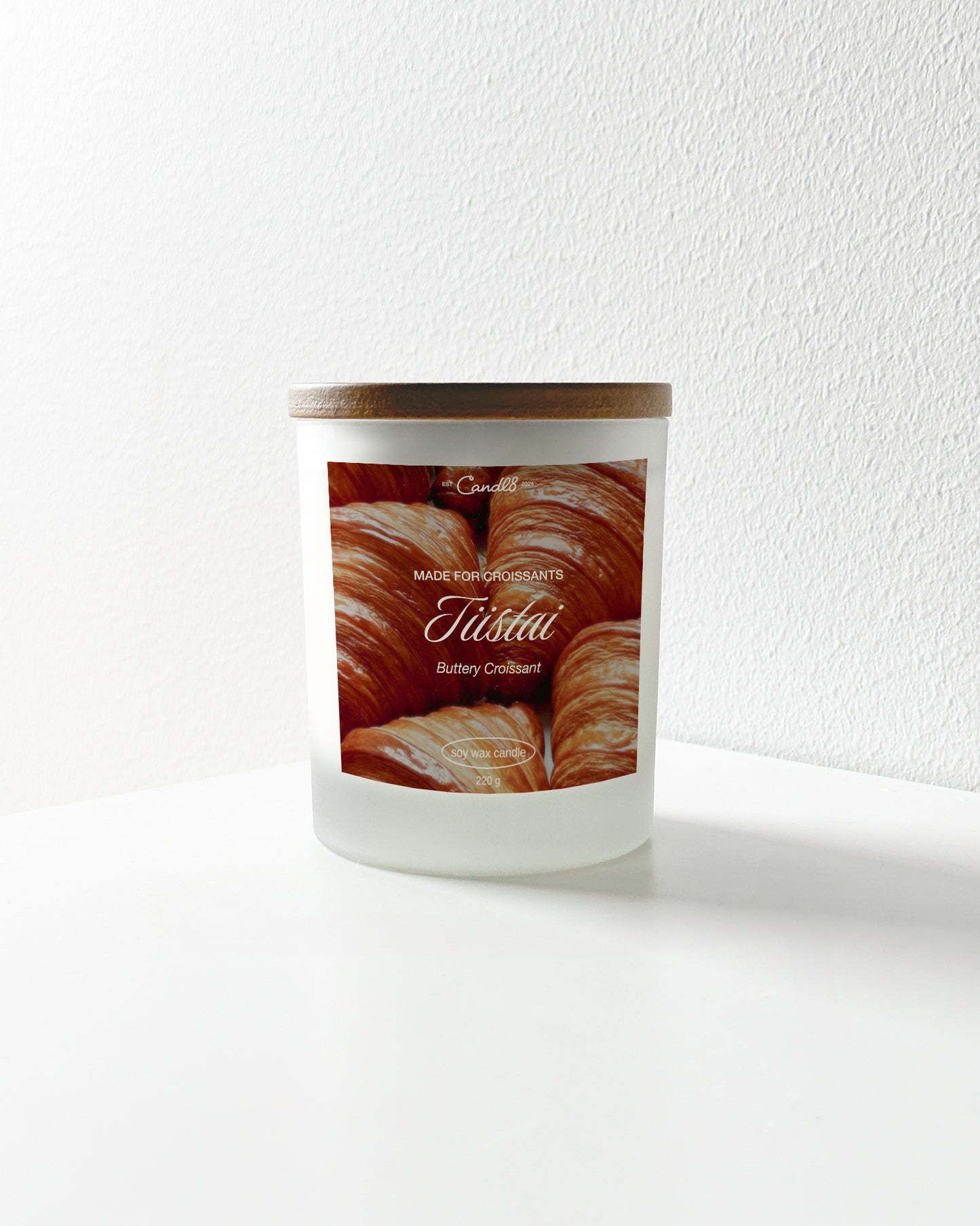 "Tiistai" Candle 220g - Buttery Croissant Scent